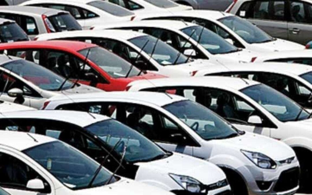 Passenger vehicle retail sales drop 10% in Jan due to chip shortage: FADA