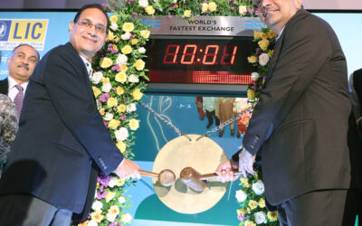 LIC listed at Rs 867, 8.62% discount over its issue price of Rs 949, over 1 cr shares exchange hands