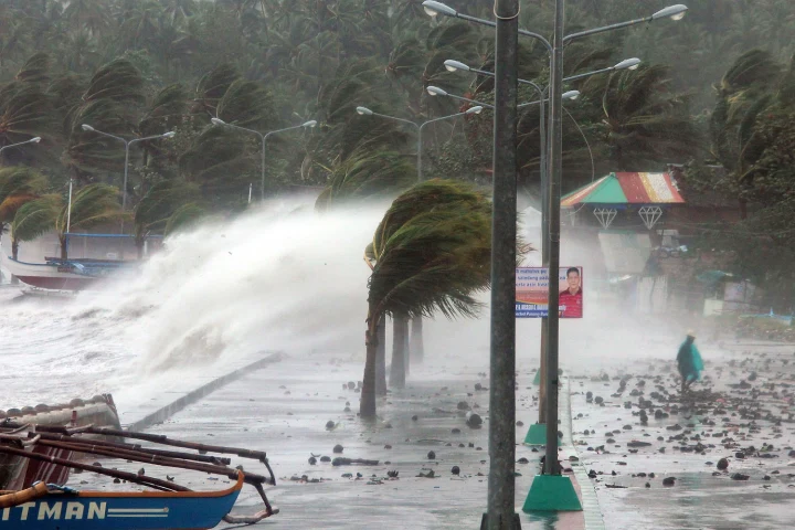 47 dead, dozens feared missing as storm lashes Philippines