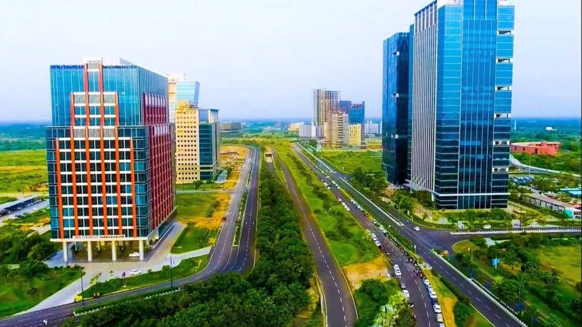 eGovWatch: Gujarat International Finance Tec-city- A Smart GIFT - Express  Computer
