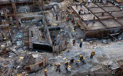 Amid pollution crisis in Delhi informal sector workers grapple with job loss and health risks