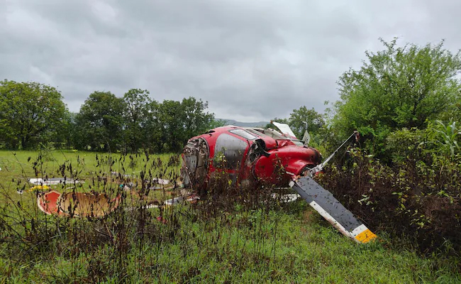 Hyderabad-bound helicopter crashes in Pune; 4 occupants survive mishap