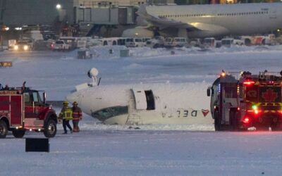 Near misses, fatal crashes force airlines to confront US worried fliers