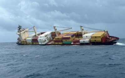 Oil, cargo falls into sea off Kerala coast, public cautioned against it: Kerala govt