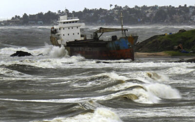 Cyclone Montha lashes India’s east coast; kills one