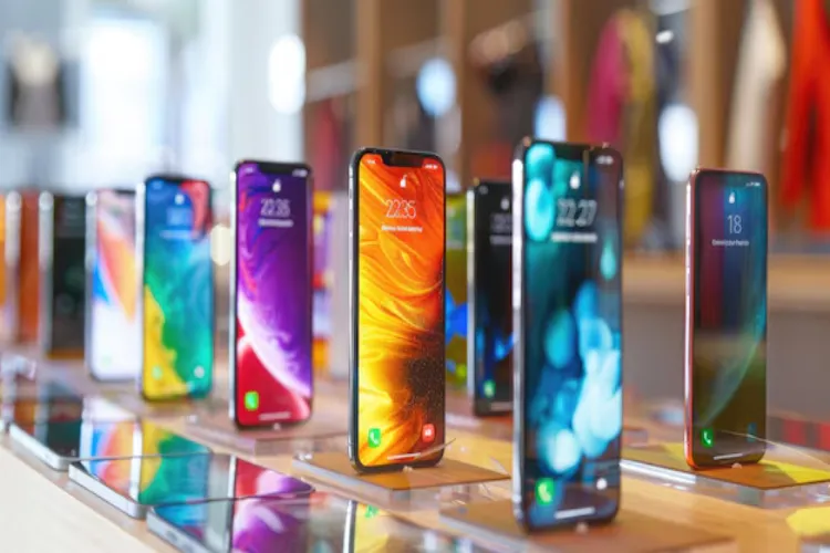 Govt proposes forcing smartphone makers to give source code in security overhaul