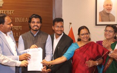 Nagaraju launches $1.5 bn Bharat Marine Pool,hands over policies issued by New India