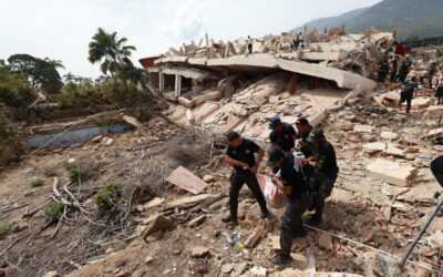 Venezuela earthquakes kill nearly 1,000, tens of thousands missing